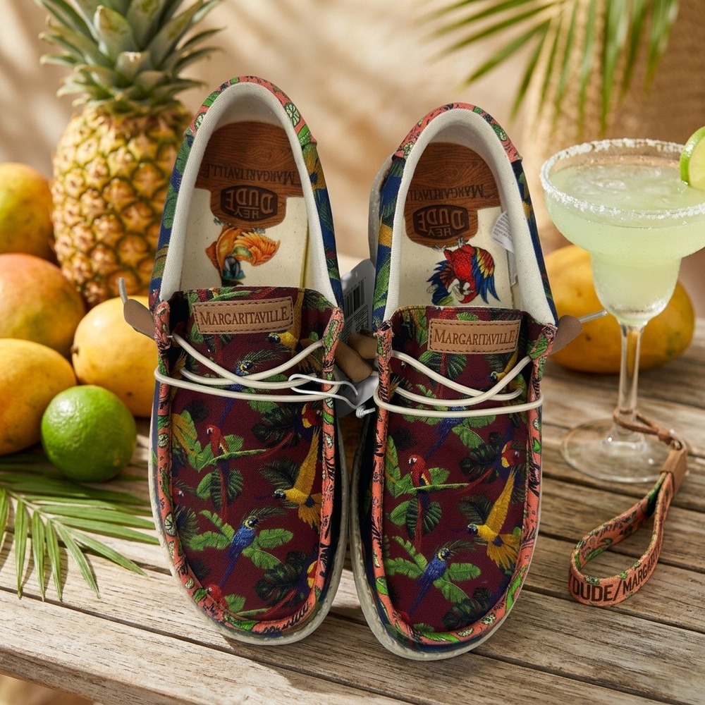 Hey Dude Wally Margaritaville Men 9 Multi Parrot Tropical Loafers 42753-90H